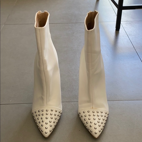 Shoes - White booties with stud accent